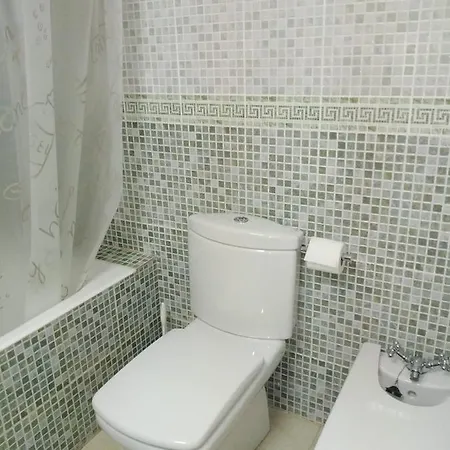 Tia Paulina Nyaraló