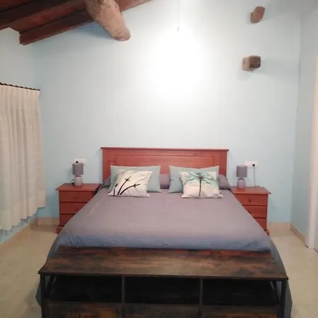 Tia Paulina Nyaraló