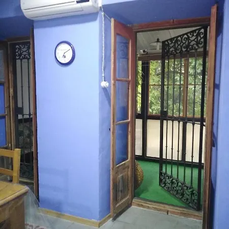 Tia Paulina Nyaraló Calmarza