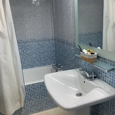 Tia Paulina Nyaraló